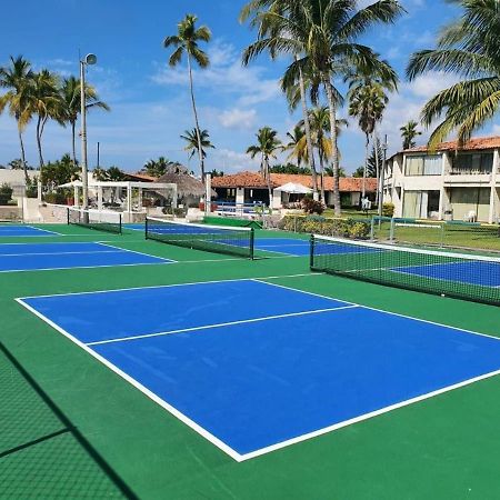 Cabo Blanco Hotel And Marina 바라 데 나비다드 외부 사진